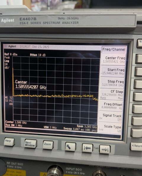Agilent HP Keysight E4407B Spectrum Analyzer 26.9 GHz Loaded Opts! New Cal+DATA!