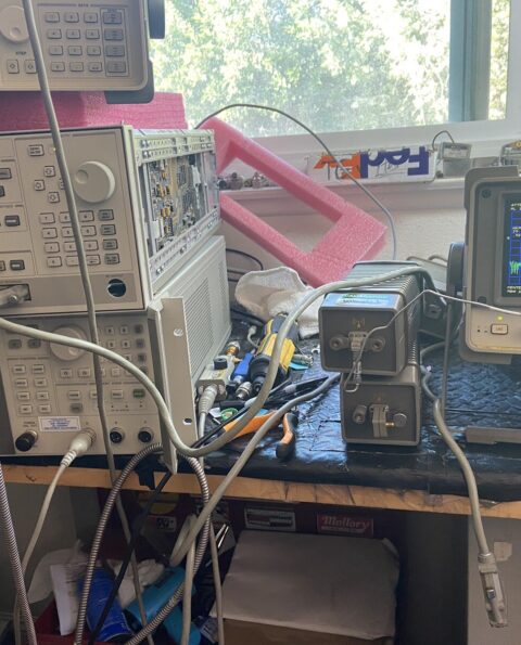 HP Agilent 83554A Millimeter-Wave Source Module, 26.5 GHz-40 GHz For 83630b Etc.
