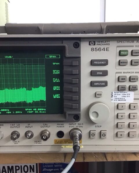 HP Agilent 8564E Spectrum Analyzer 9kHz-40GHz