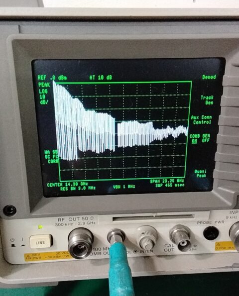 HP8593E/HP8593EM EMC Spectrum Analyzer 26.9 Ghz Cal’d! 103 Track Gen 140 LCD!!!