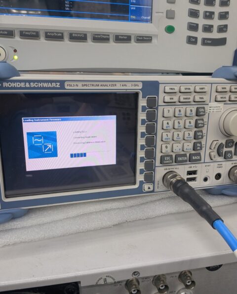 Rohde & Schwarz FSL-3 Portable Tiny Spectrum Analyzer Track Gen Cw Sig gen Cal'd
